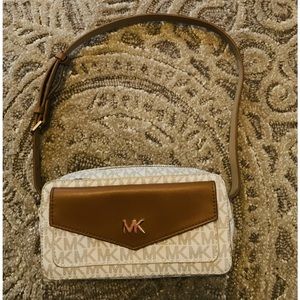 Michael kors belt bag